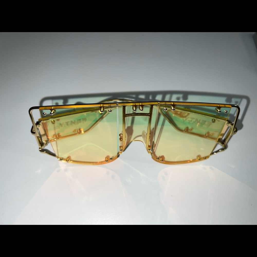 Fenty yellow sunglasses - Picture 13 of 13